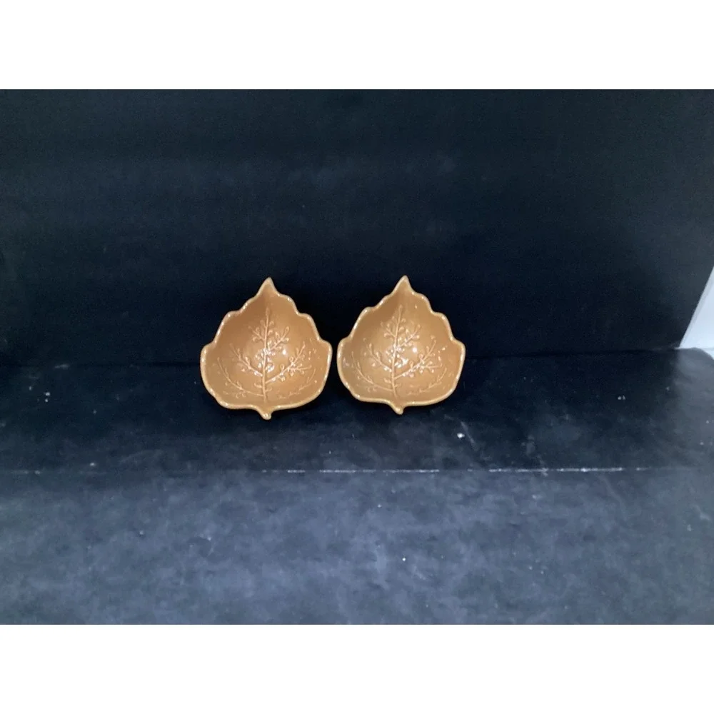 Set‎ of 2 Pier 1 Imports Yellow Golden Leaf Footed Bowls Fall Stoneware